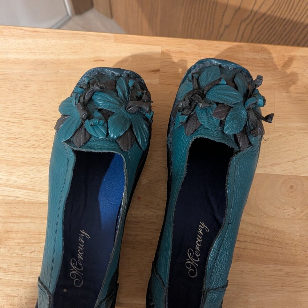 Mercury Floral Teal Flats-Size 250/8 - Picture 10 of 11